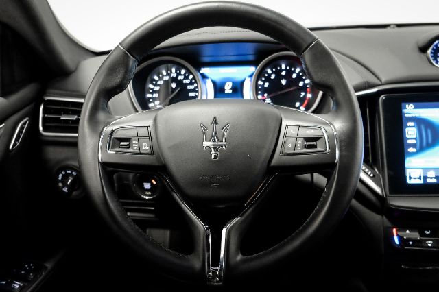 Pre-Owned 2017 Maserati Ghibli S PREMIUM PACKAGE MICA PAINT DARK MIRROR HIGH GLOSS INTERIOR TRIM